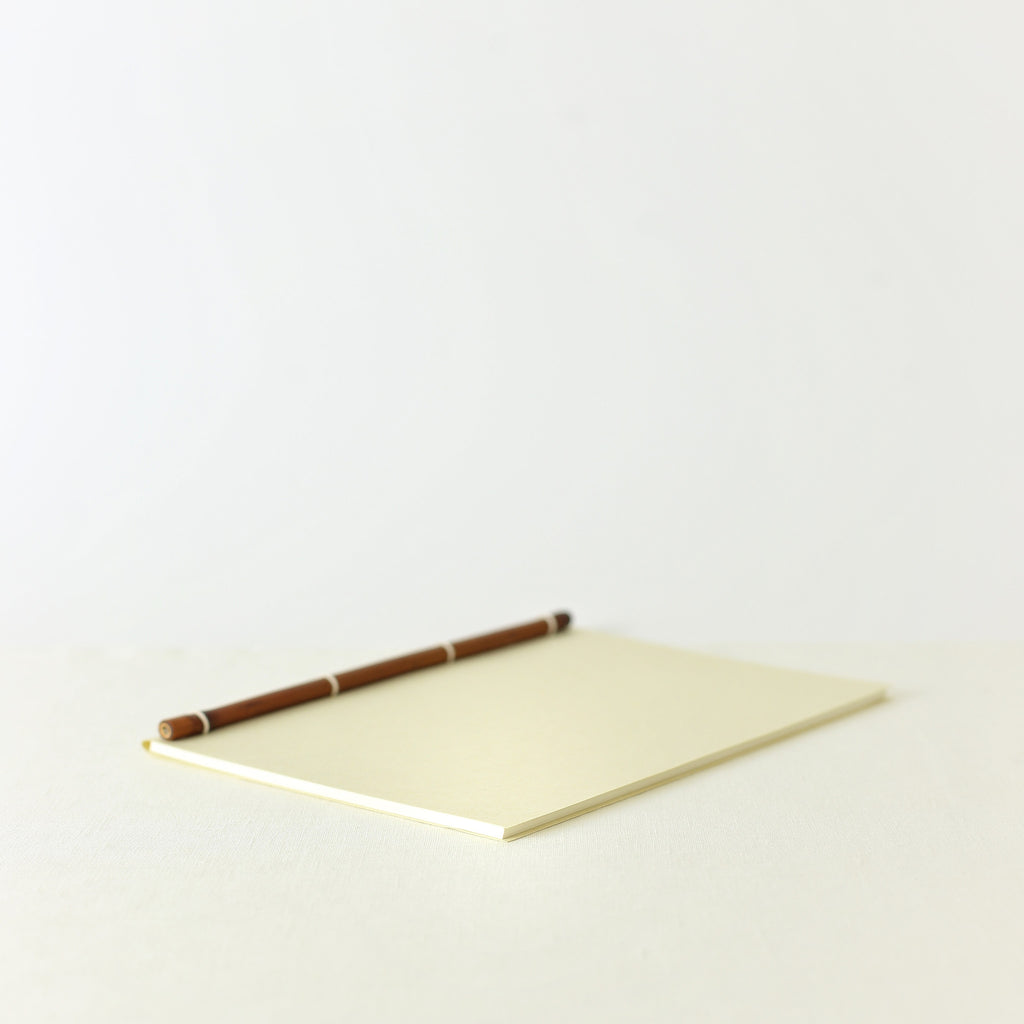 Japanese notebook, Handmade, Handcrafted, Paper, Bamboo pulp paper, Washi, Blank pages, Ivory colour, Made in Japan.