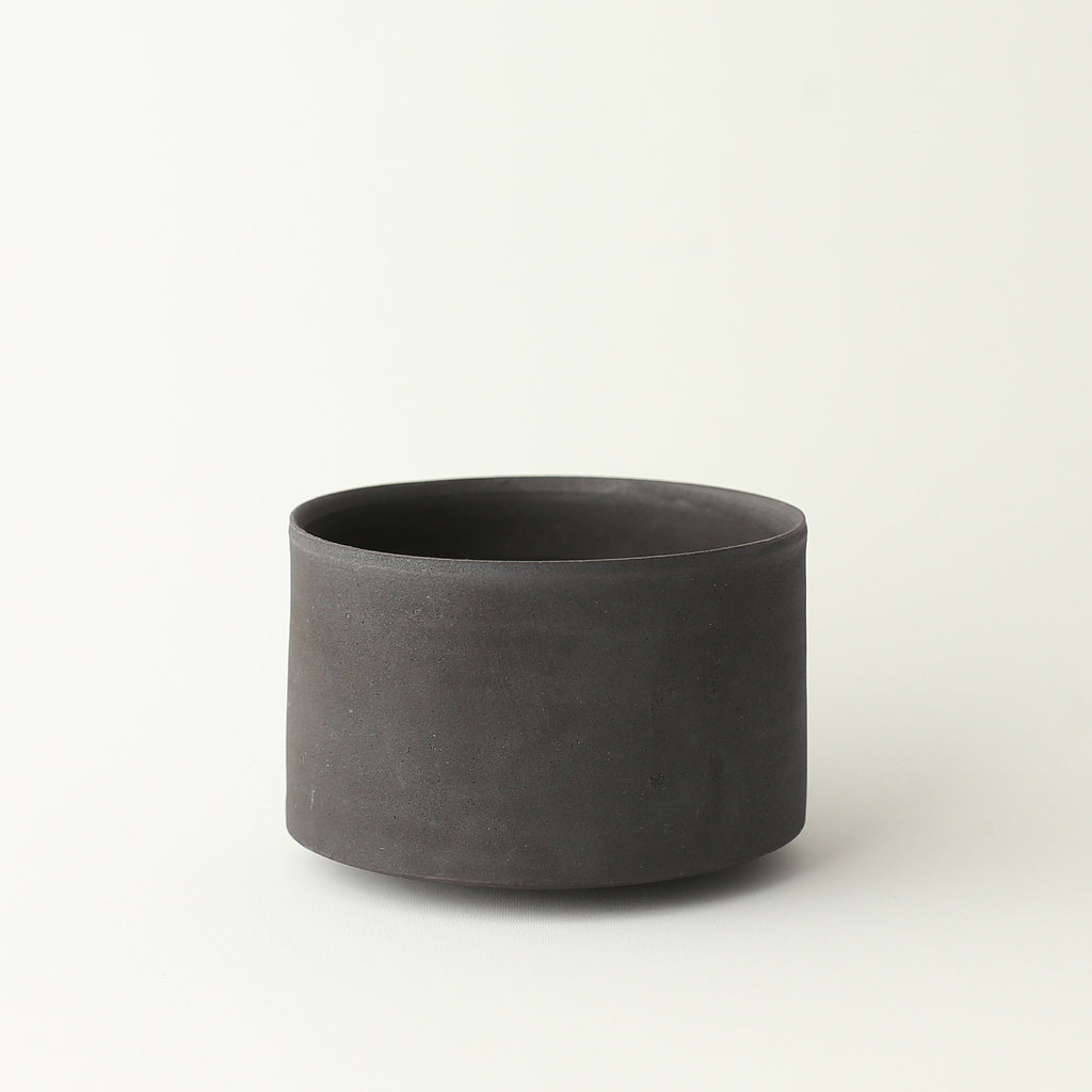 Straight Chawan Bowl - Charcoal