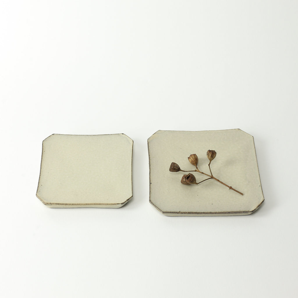 Square Plate Small - Light Cream