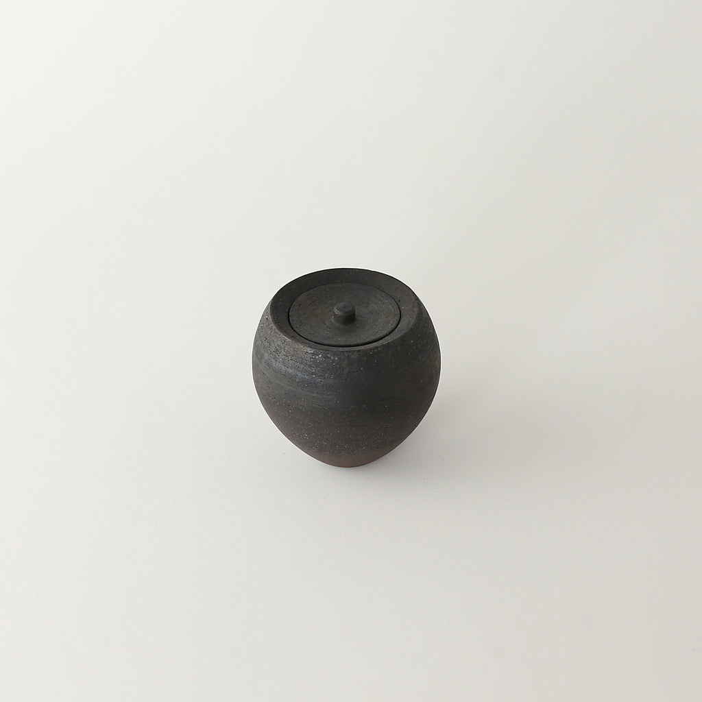 Sumi Canister