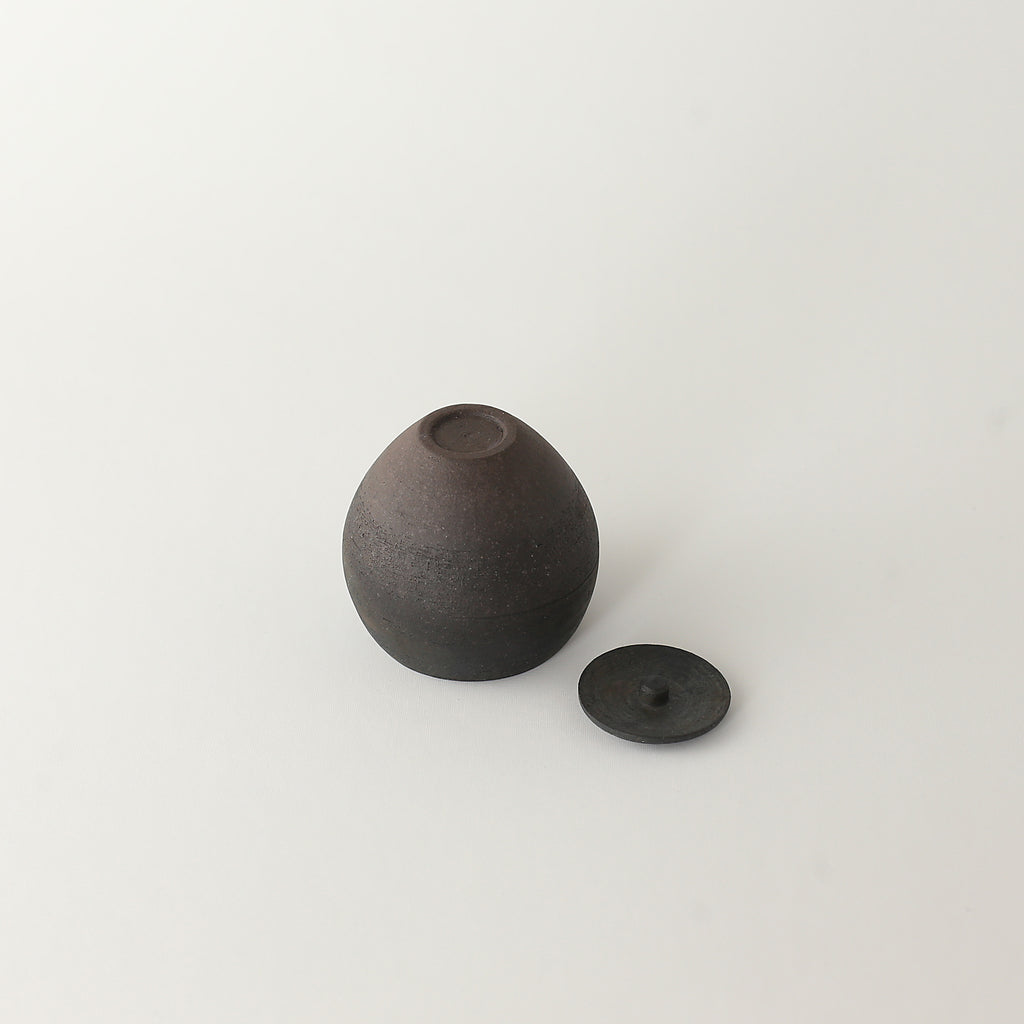 Sumi Canister