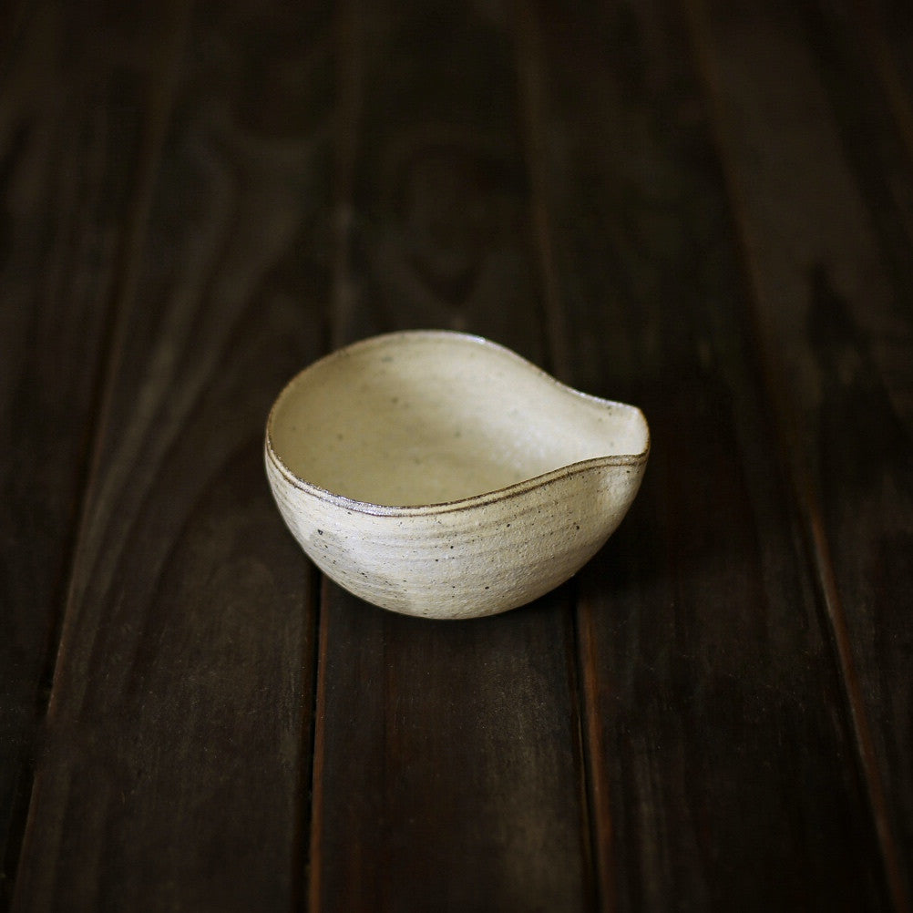 Handcrafted, Handmade, Artisan, Japanese, Ceramic, Pottery, Katakuchi Bowl, White, Homeware, Kitchenware, Tableware, Monochromatic, Beautiful Quality, Unique, Art, Minimal, Made in Japan.