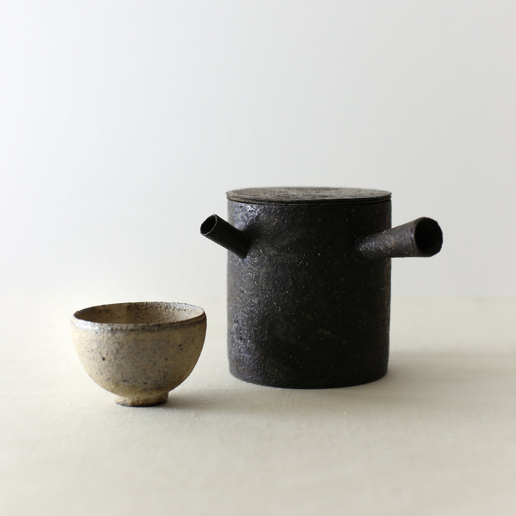 Handcrafted, Handmade, Artisan, Japanese, Ceramic, Pottery, Chahai Small Cup, White, Tea pot, Black, Homeware, Kitchenware, Tableware, Monochromatic, Beautiful Quality, Unique, Art, Minimal, Made in Japan.