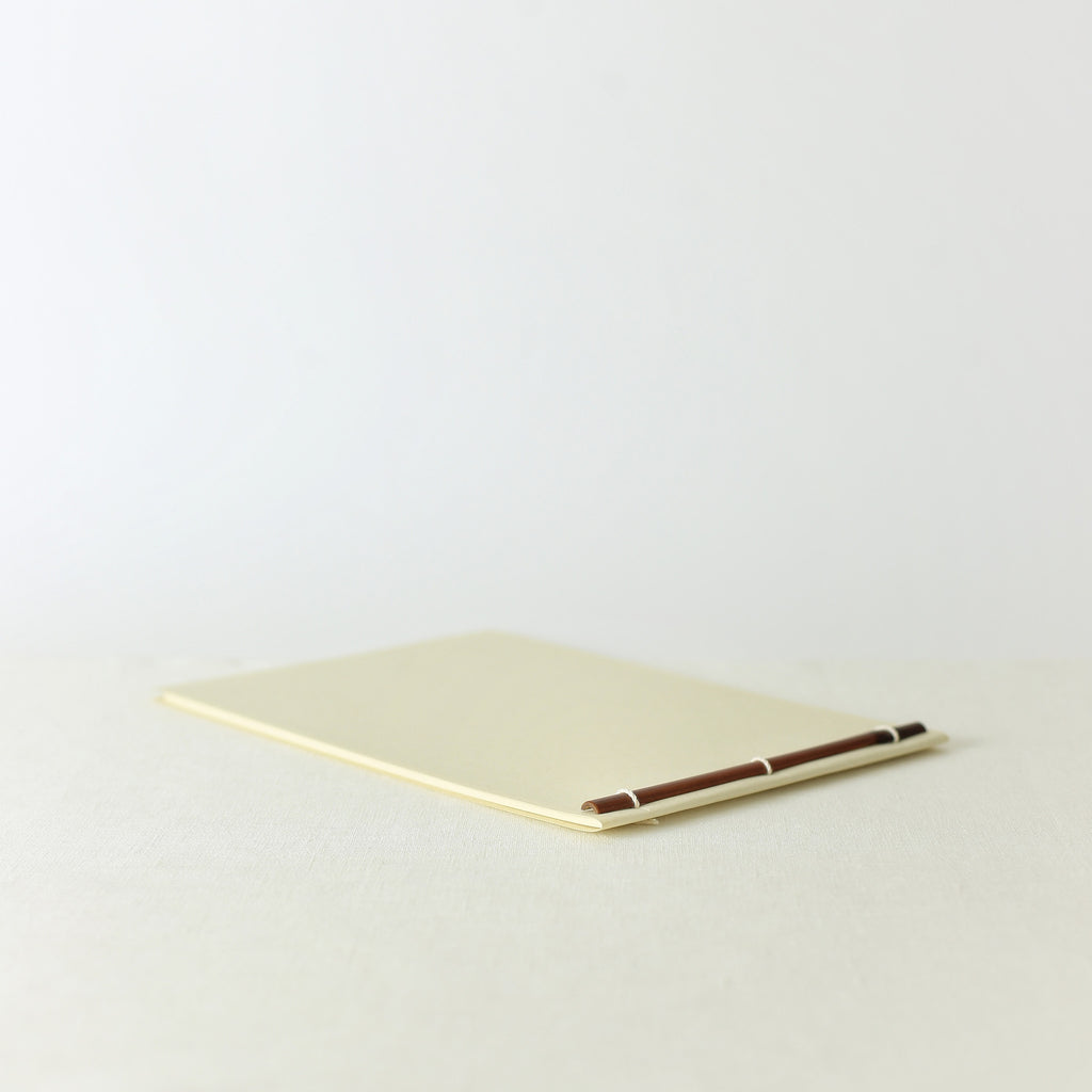 Japanese notebook, Handmade, Handcrafted, Paper, Bamboo pulp paper, Washi, Blank pages, Ivory colour, Made in Japan.