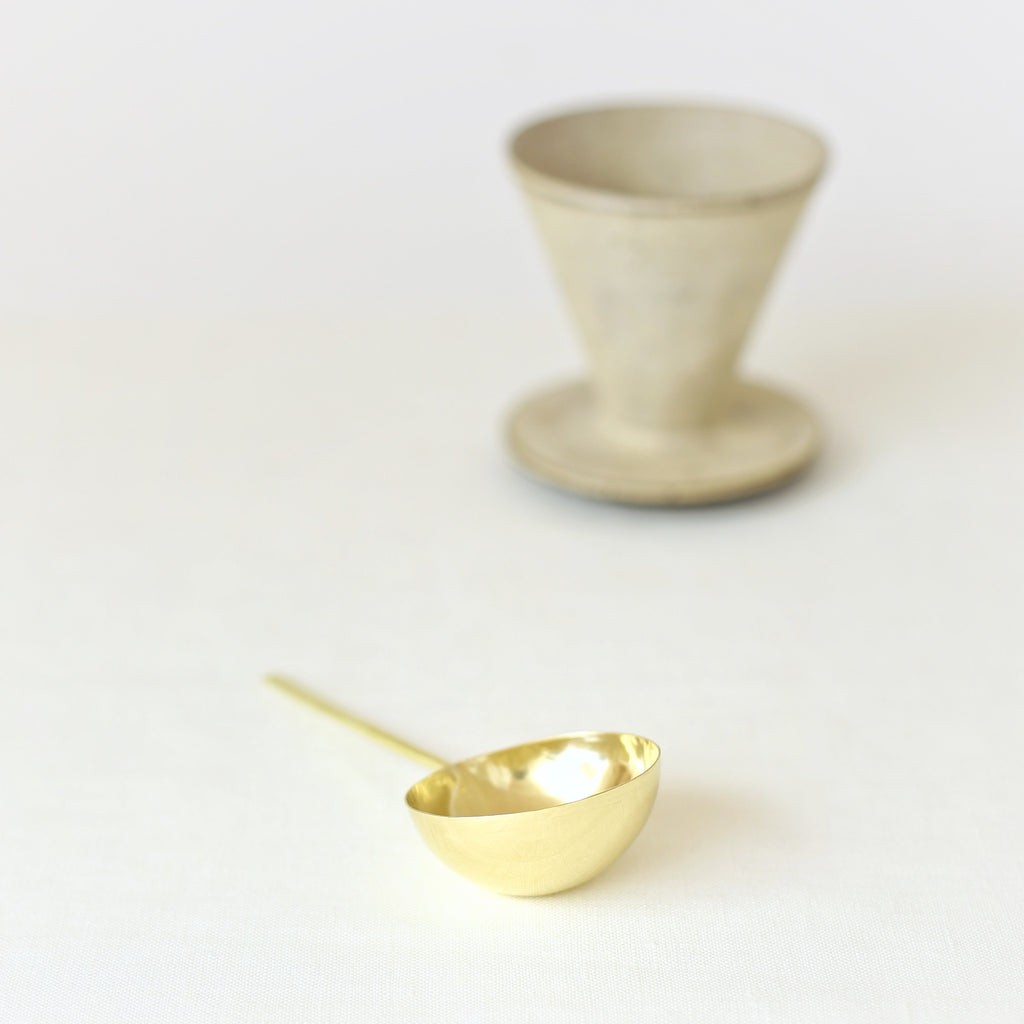 Handmade, Handcrafted, Japanese Artisan, Brassware, Brass, Coffee Measure, Ceramic, Pottery, Dripper, Homeware, Tableware, Kitchenware, Beautiful Quality, Gifts, Art, Made in Japan.