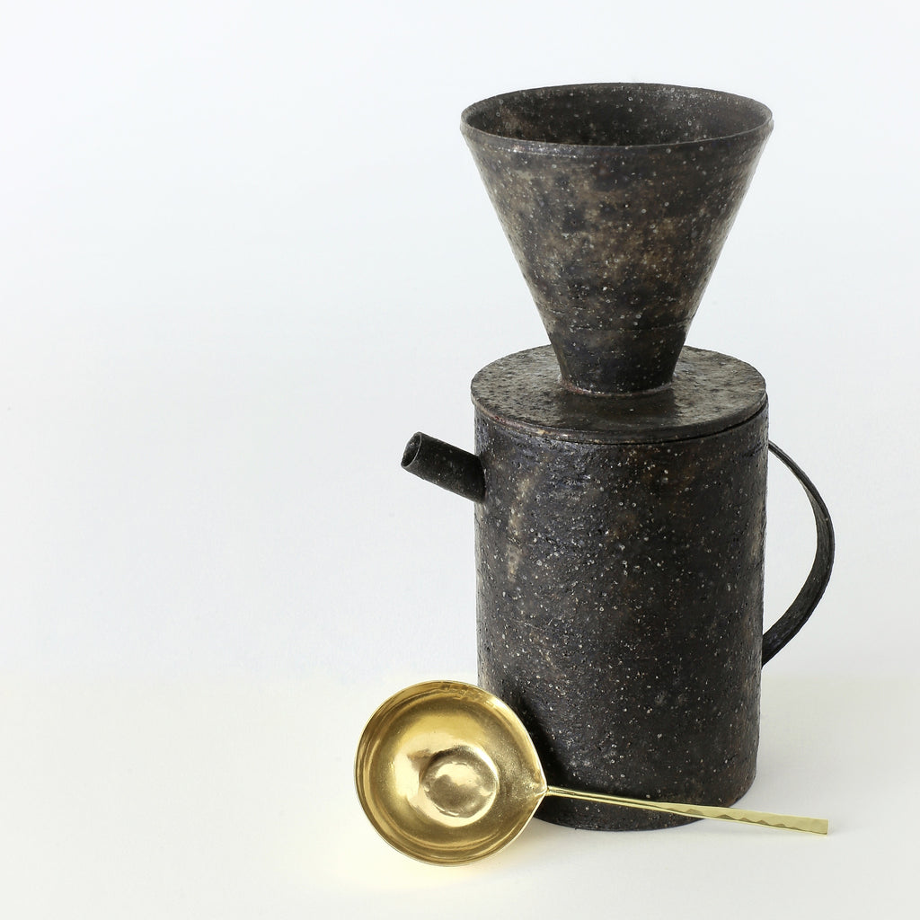 Handmade, Handcrafted, Japanese Artisan, Brassware, Brass, Coffee Measure, Ceramic, Pottery, Dripper, Pot, Homeware, Tableware, Kitchenware, Beautiful Quality, Gifts, Art, Made in Japan.